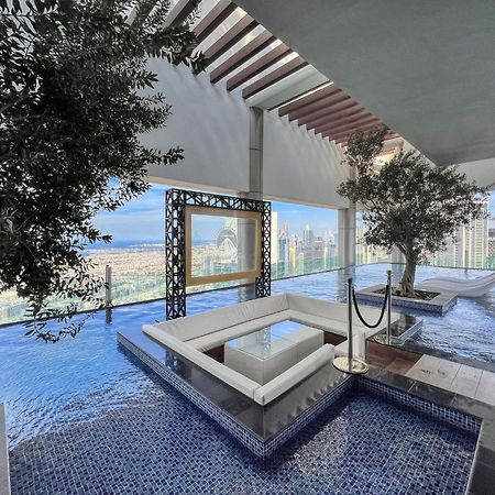 Infinity Pool & Burj Khalifa View L Luxe Paramount Dubai Dış mekan fotoğraf